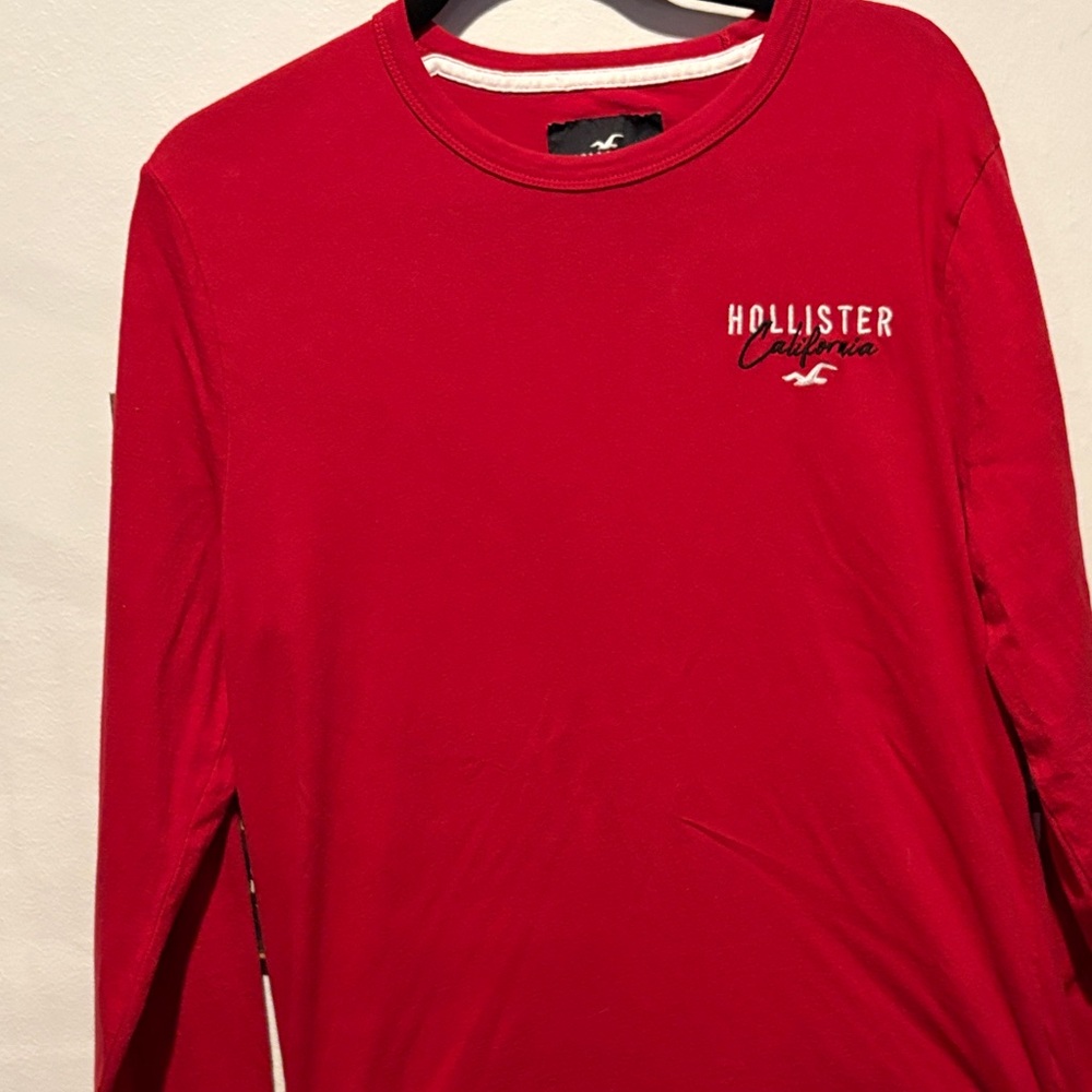 Hollister Vibrant Red Crew Neck Tee